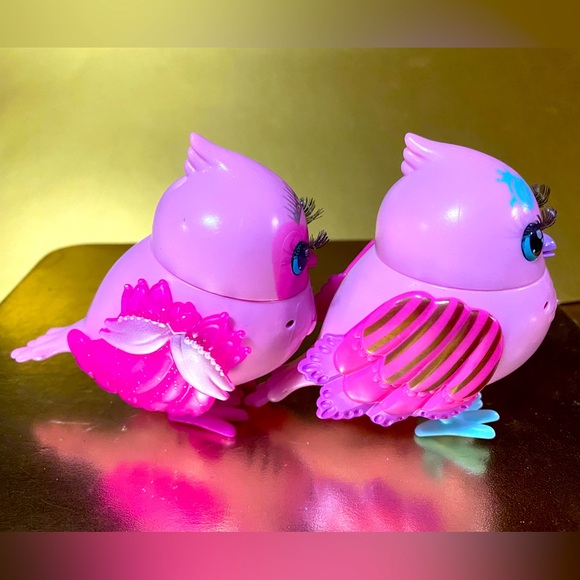 LITTLE LIVE PETS LIL’ BIRD PRINCESS POLLY & TIARA TWEETS THEY TWEET & MOVE HEADS - Picture 7 of 11